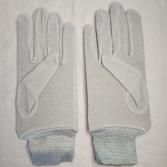 Eatons Silver Camping Gloves Liners - Picture 5 of 6